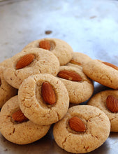 Load image into Gallery viewer, Bazzini - Almonds Sliced - 3.5 oz
