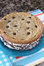 Load image into Gallery viewer, Bazzini Dark Chocolate Espresso Beans Cookies