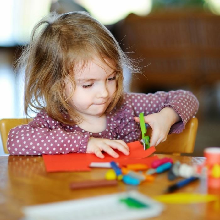 How to Teach a Preschooler to Cut with Scissors 