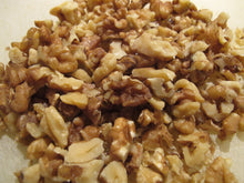 Load image into Gallery viewer, Bazzini Walnuts Chopped 4.5 oz