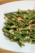 Load image into Gallery viewer, Bonnie Plants Blue Lake Bush Beans with almonds