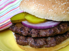 Load image into Gallery viewer, Bonnie Plants Sweet Red Onion on hamburger
